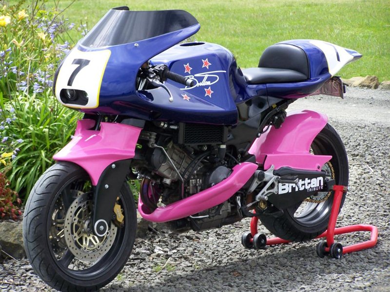 Мотоцикл Britten VTR1000 на базе Honda VTR1000 Super Hawk