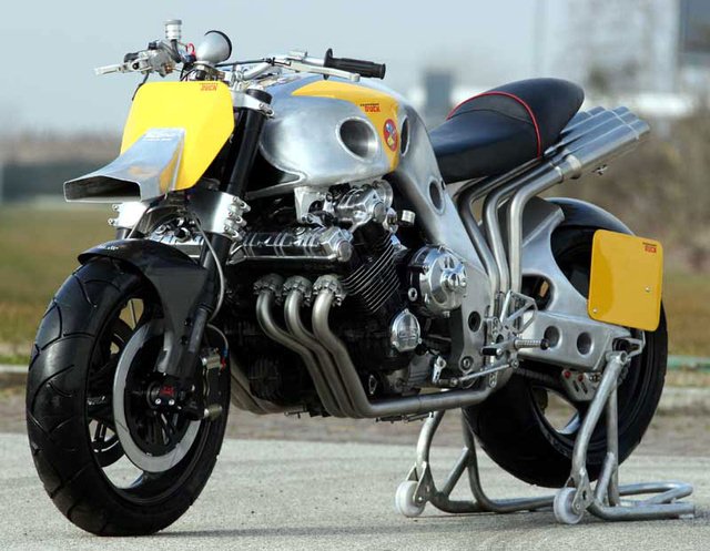 Мотоцикл Honda CBX Pregnant Duck