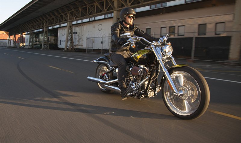 Новый мотоцикл Harley-Davidson Breakout 2013