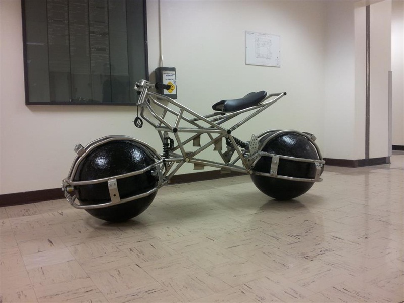 Студенты из Сан-Хосе изобрели сферы-колёса