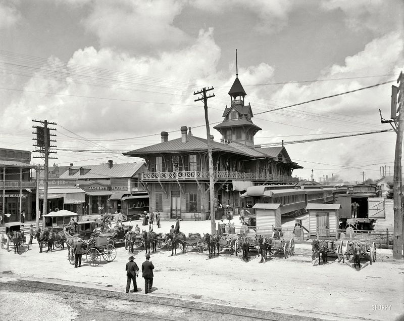 Louisville and Nashville Railway Station,Florida 1910