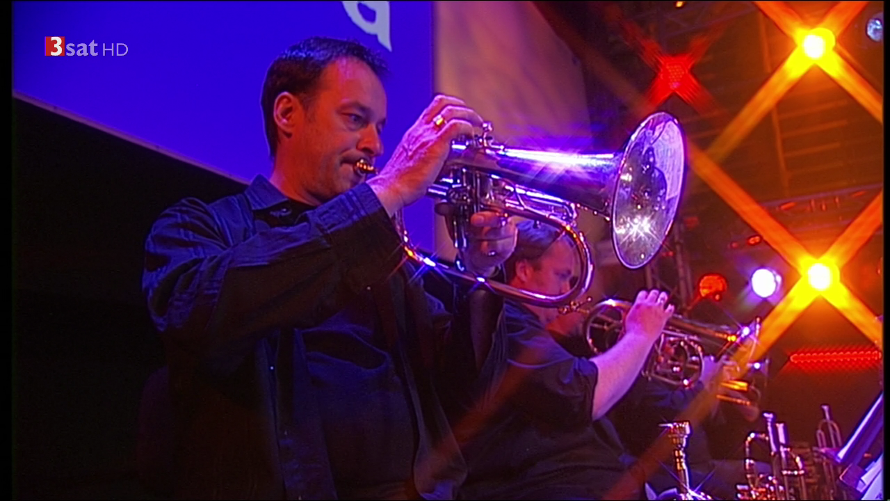 2011 Joao Bosco & NDR Bigband - JazzBaltica [HDTV 720p] 6